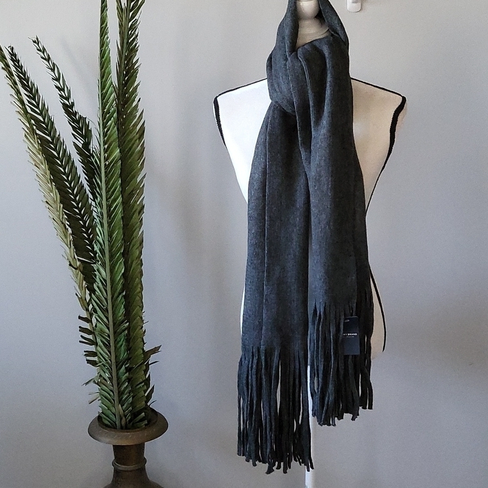 Lucky Brand dark gray solid brushed scarf with fringe NWT - Picture 3 of 6